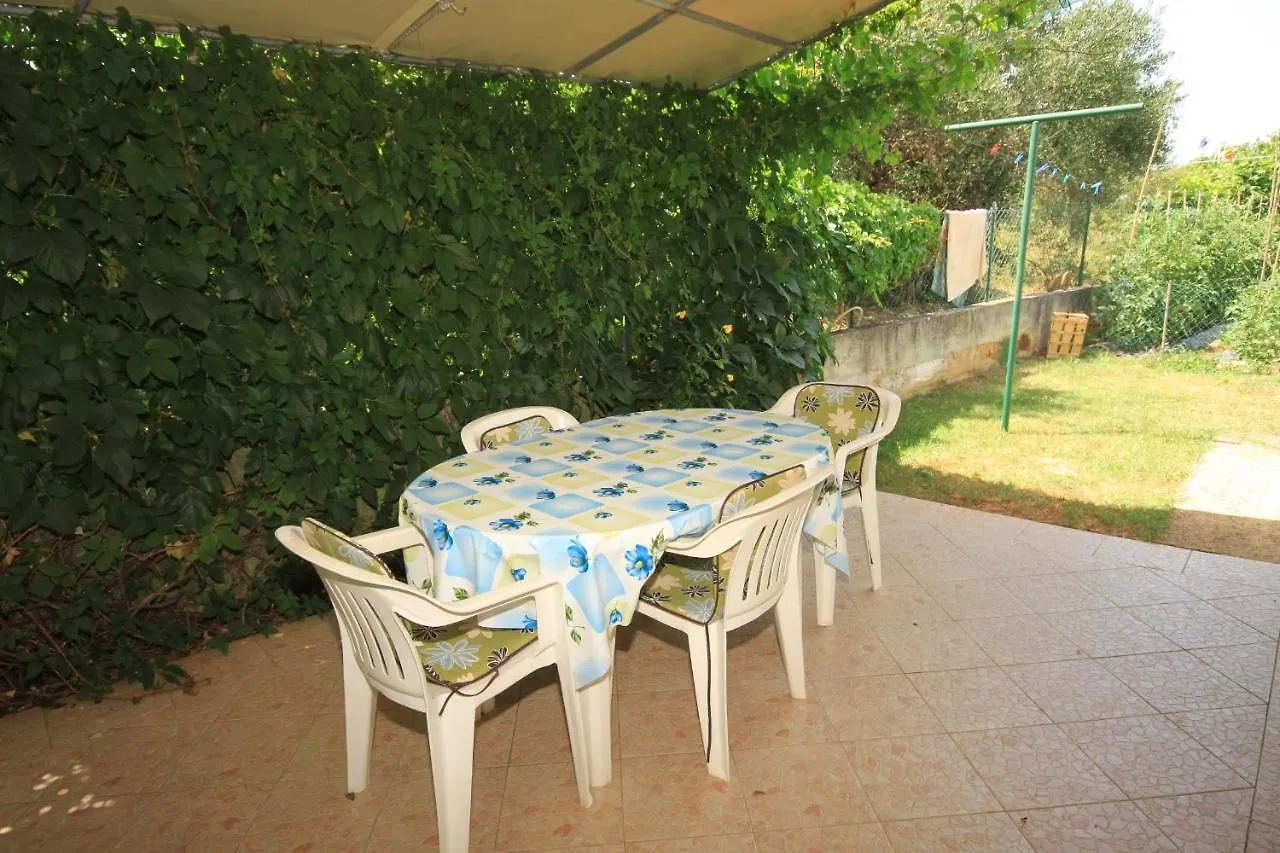 Apartments By The Sea Nevidjane, Pasman - 8273 Neviđane
